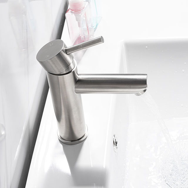 Mezclador de lavabo de baño de acero inoxidable
