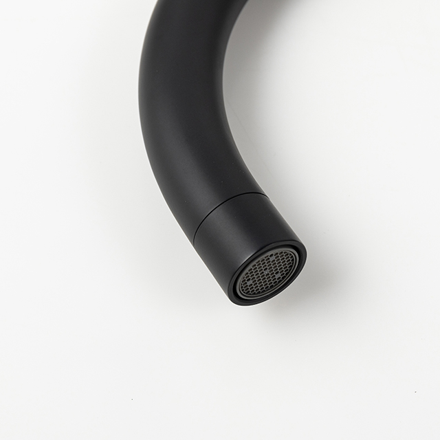 Grifo de cocina de acero inoxidable negro mate sólido